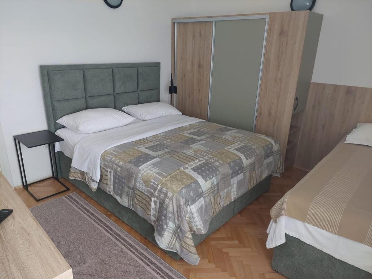 Diana Rooms And Apartments สตารีกราด-ปาเคลนีซา ภายนอก รูปภาพ