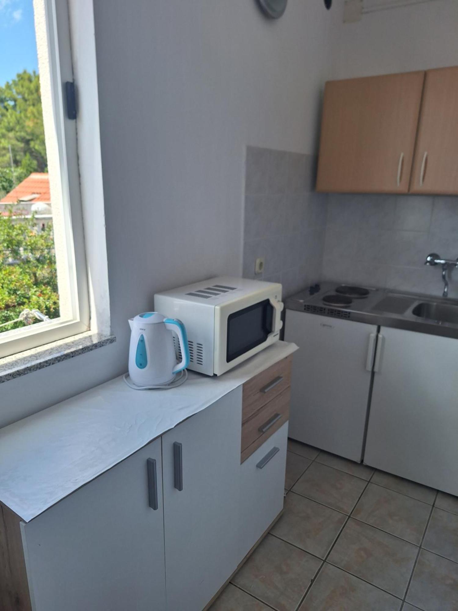 Diana Rooms And Apartments สตารีกราด-ปาเคลนีซา ภายนอก รูปภาพ