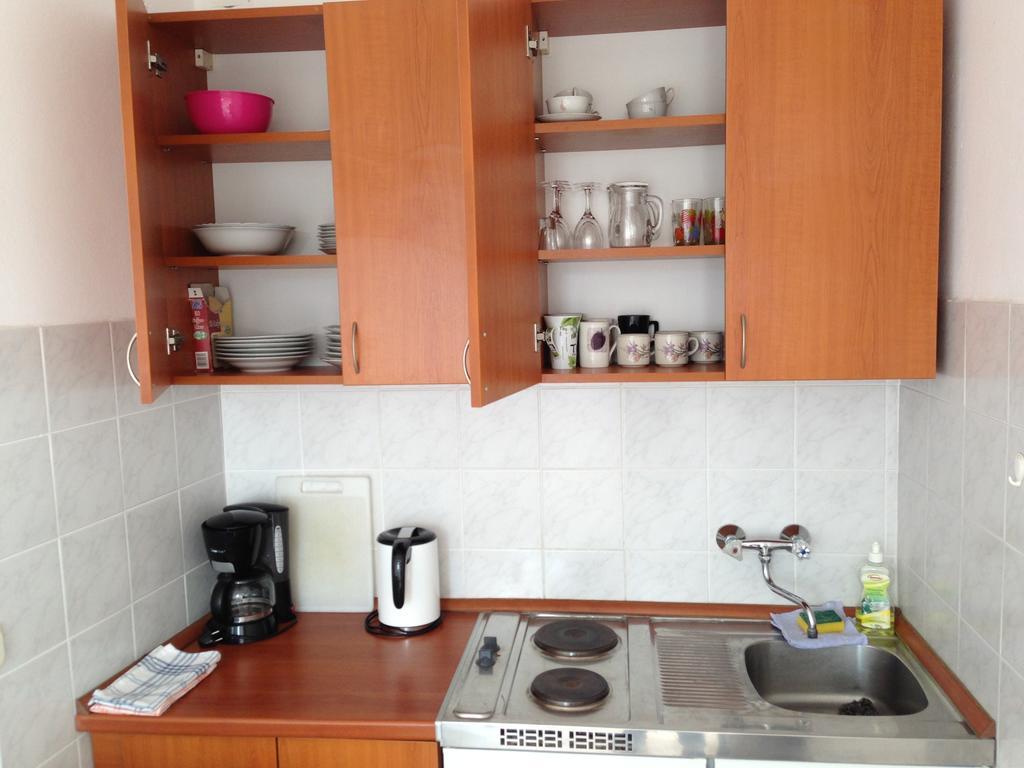 Diana Rooms And Apartments สตารีกราด-ปาเคลนีซา ห้อง รูปภาพ